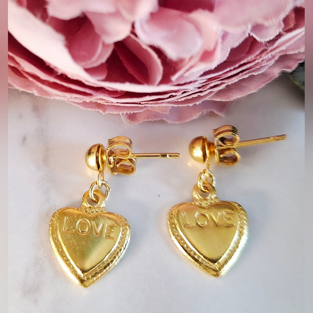 Vintage 80s Adorable Golden "Love" Heart Earrings